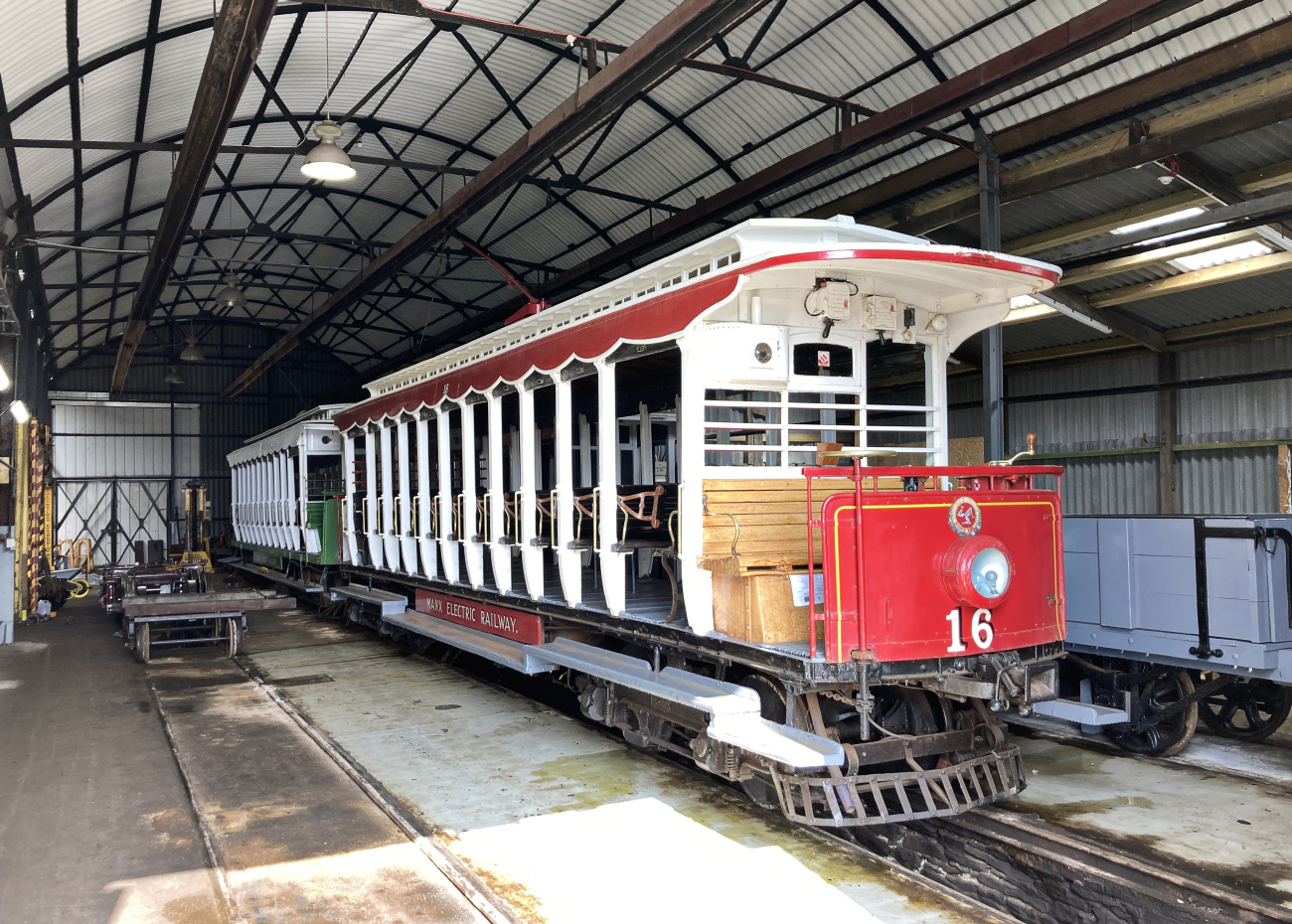 Дуглас, Четырёхосный моторный Milnes № 16