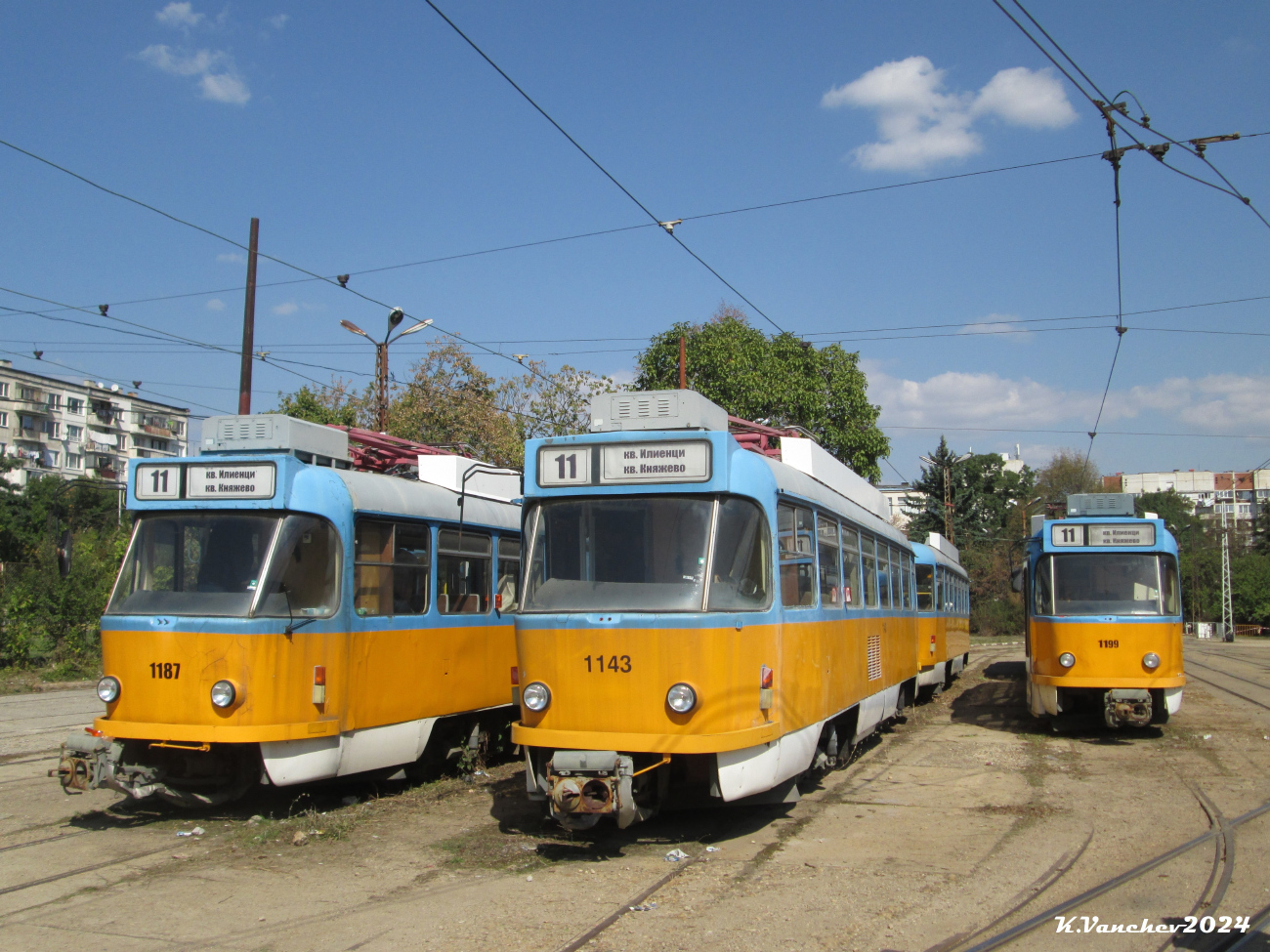 София, Tatra T4DC № 1143; София, Tatra T4DC № 1199; София — Трамвайное депо: [2] Красна поляна