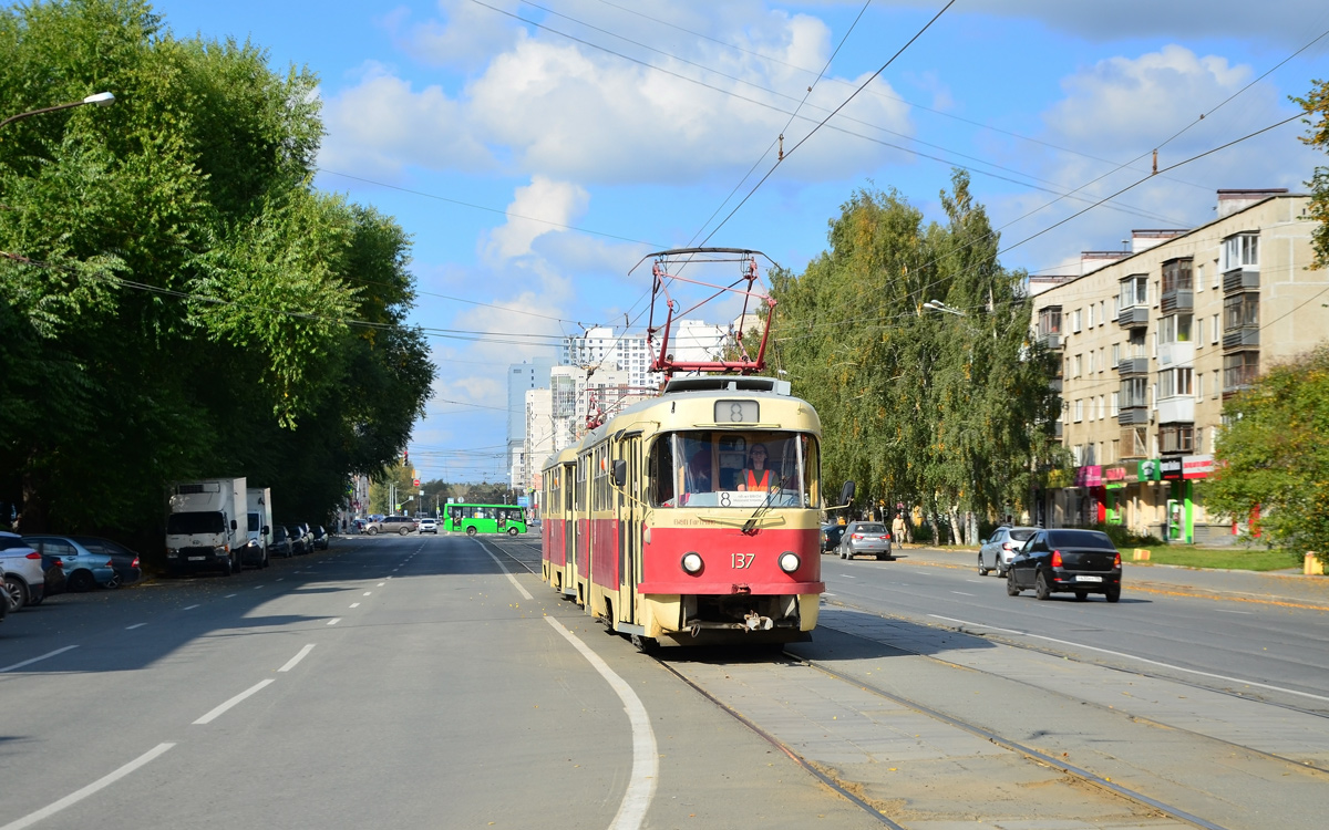 Jekaterinburg, Tatra T3SU Nr. 137