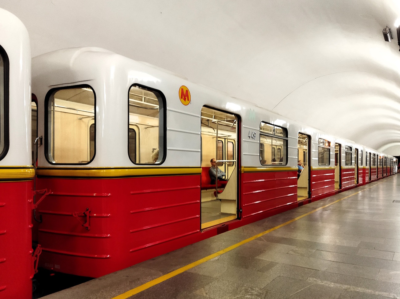 Киев, 81-714.3М № 449