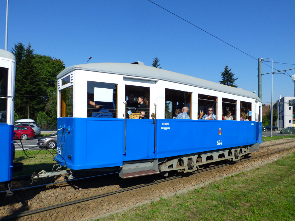 Krakov, Sanok PN2 č. 524; Krakov — Parade of historic and contemporary trams 2024 Krakov, Sanok PN2 č. 524; Krakov — Parade of historic and contemporary trams 2024