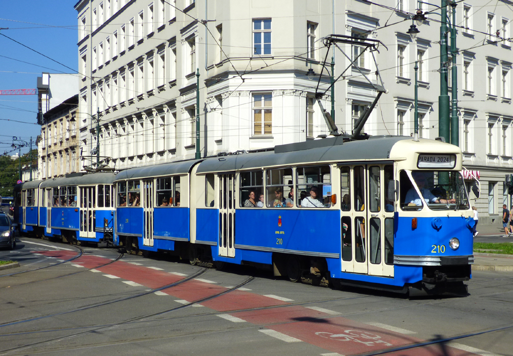 Краков, Konstal 102Na № 210; Краков — Парад исторических и современных трамваев 2024