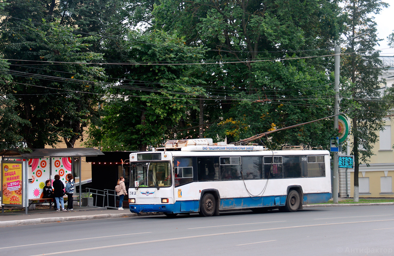 Киров, БТЗ-52764Р № 512