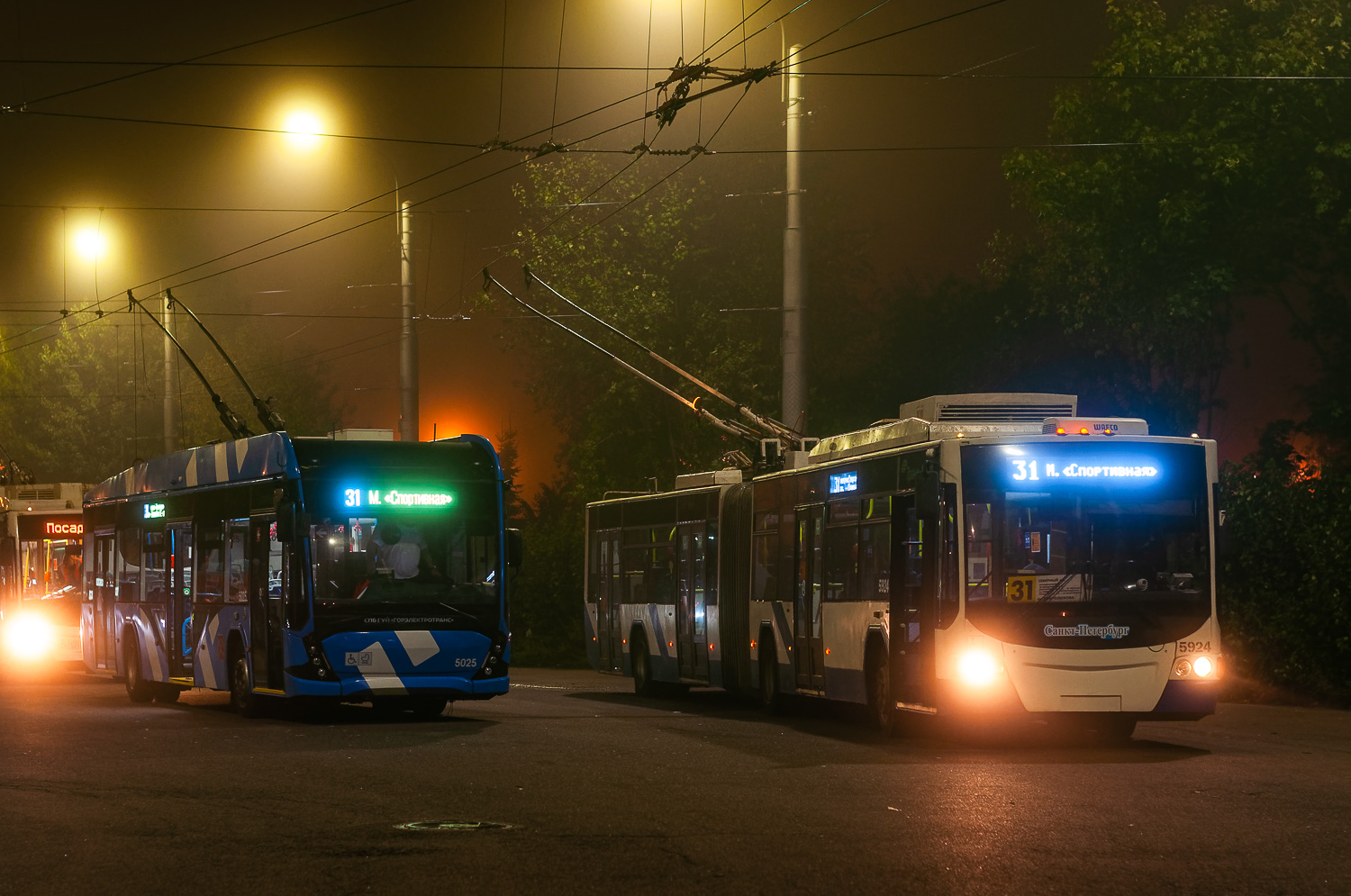Sankt Petersburg, VMZ-5298.01 “Avangard” Nr. 5025; Sankt Petersburg, VMZ-62151 “Premier” Nr. 5924