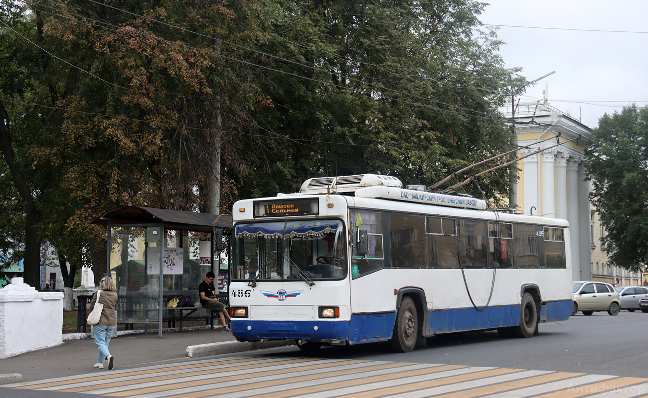 Киров, БТЗ-52764Р № 486