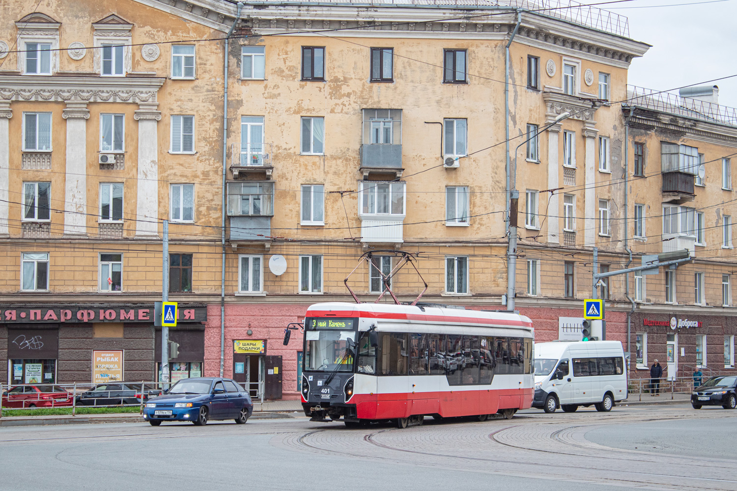 Нижний Тагил, 71-412 № 401