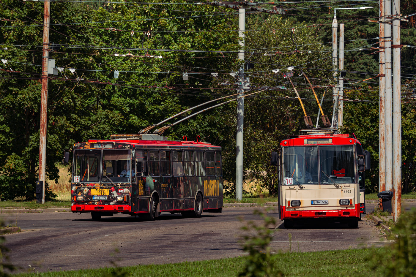 Вильнюс, Škoda 14Tr13/6 № 2624; Вильнюс, Škoda 14Tr13/6 № 1592