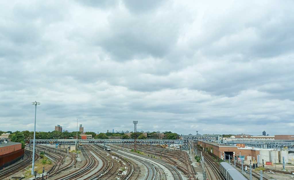Нью-Йорк — Метрополитен — Депо