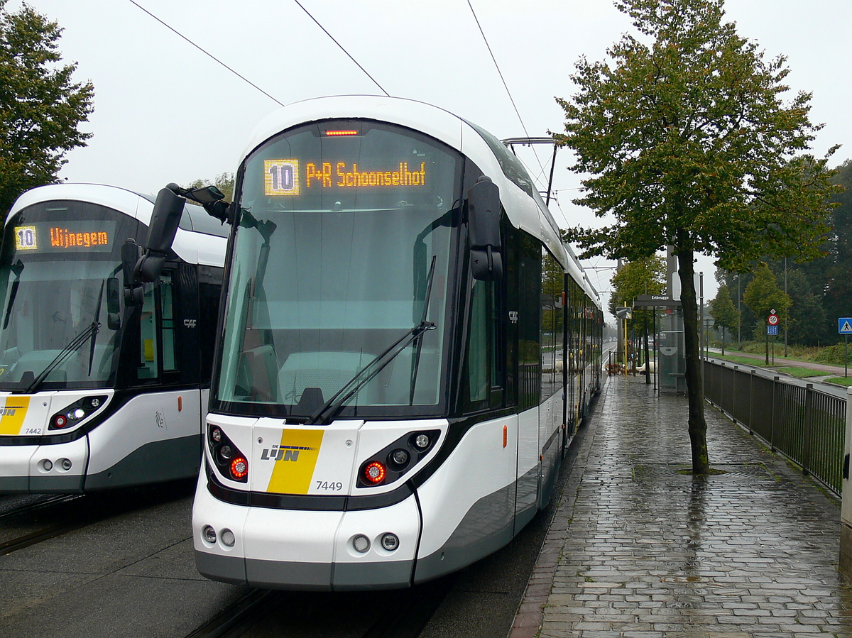 Antwerpen, CAF Urbos 100 — 7449