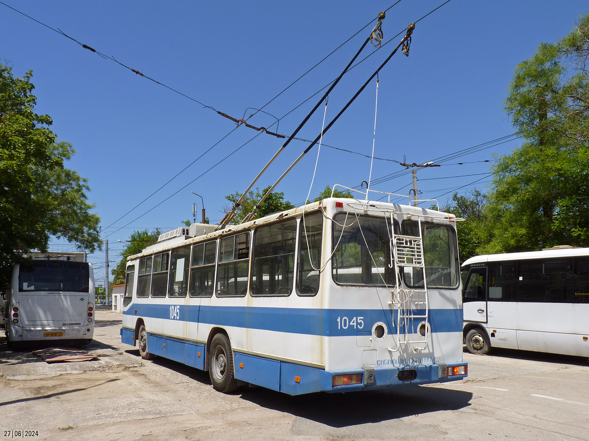 Севастополь, ЮМЗ Т2 № 1045