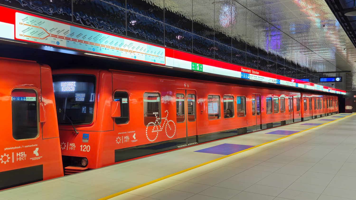 Хельсинки — Эспоо, Valmet M100 № 120