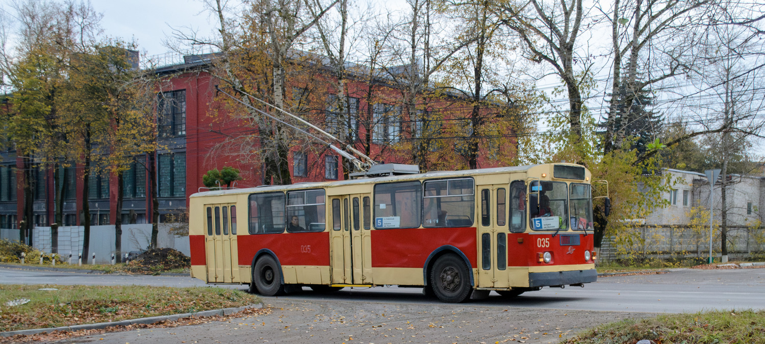 卡盧加, ZiU-682G [G00] # 035