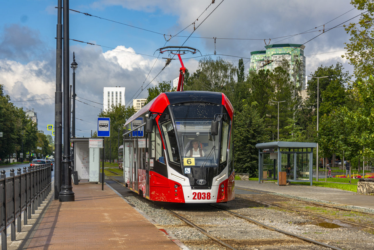 Пермь, 71-911ЕМ «Львёнок» № 2038