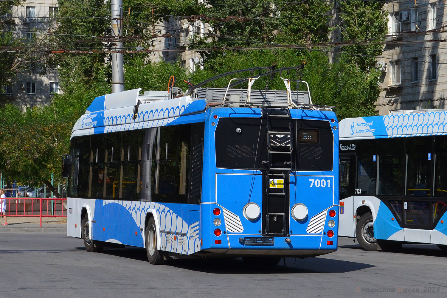 Волгоград, БКМ 32100D № 7001