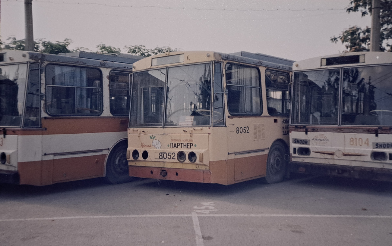 Krymski trolejbus, Škoda 14Tr06 Nr 7953; Krymski trolejbus, Škoda 14Tr02/6 Nr 8052; Krymski trolejbus, Škoda 14Tr02/6 Nr 8004