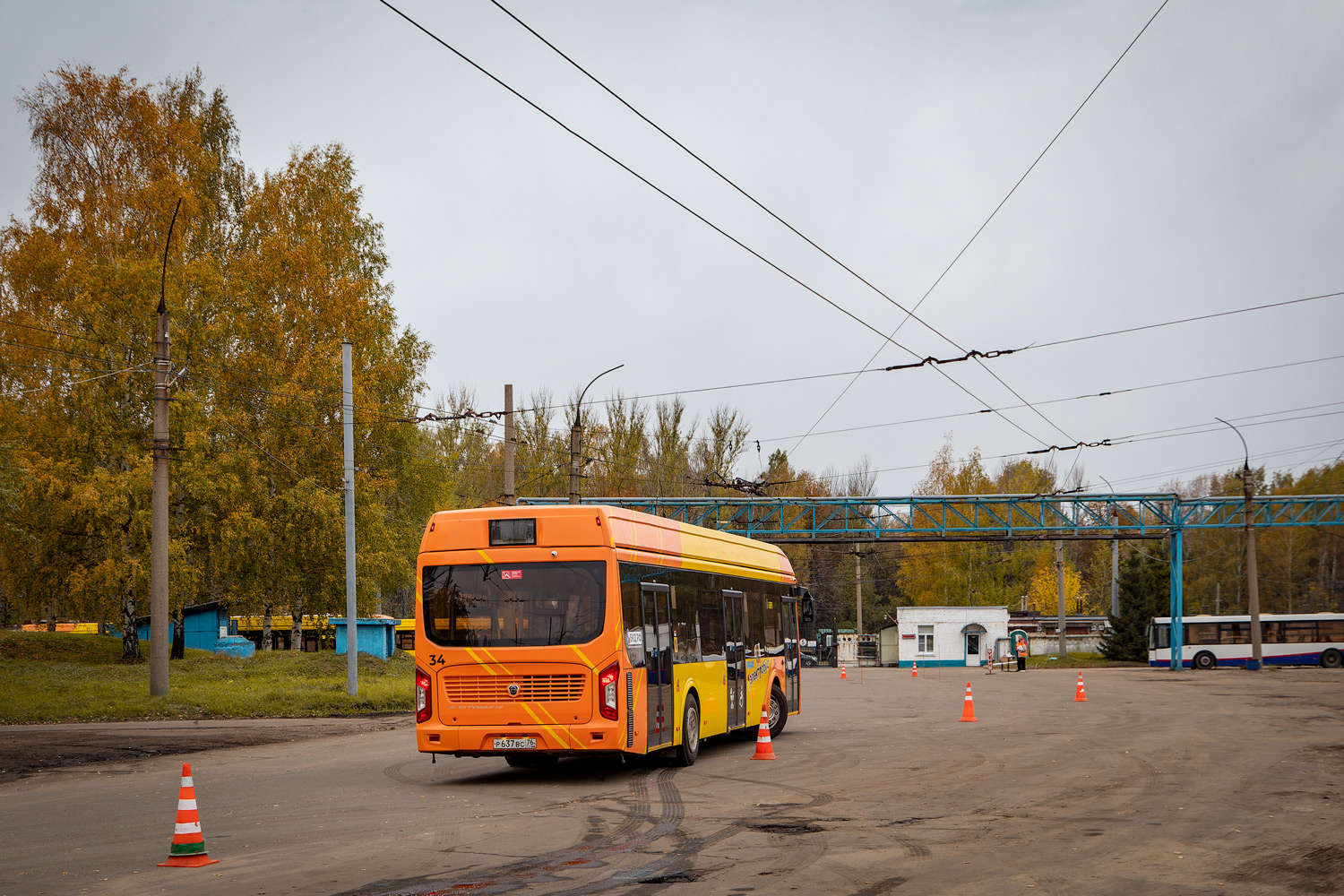 Yaroslavl, LiAZ-6274 Nr. 34; Yaroslavl — Driver skill competitions