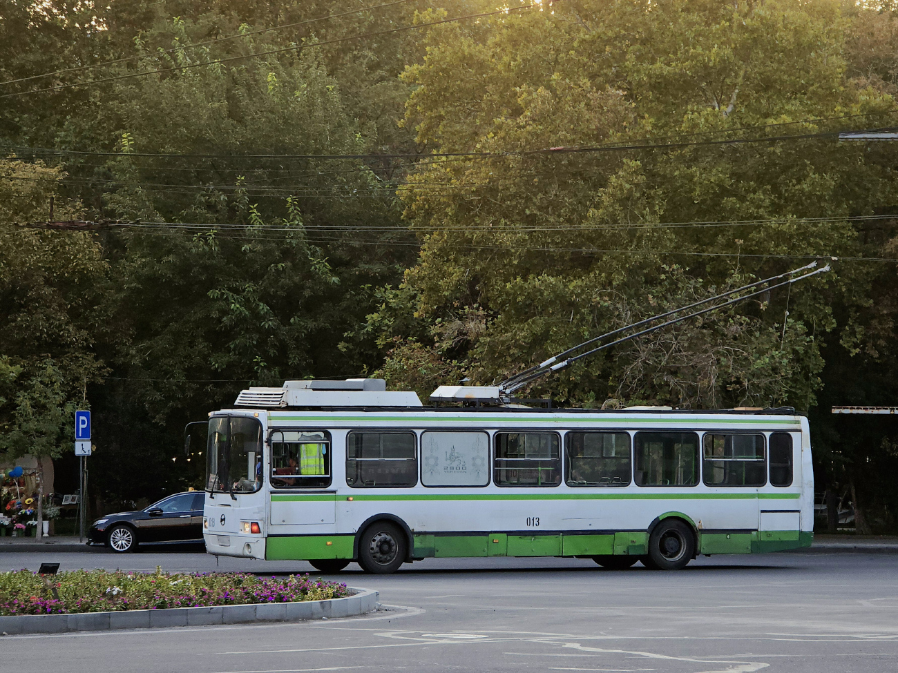 Ерэван, ЛиАЗ-5280 (ВЗТМ) № 013