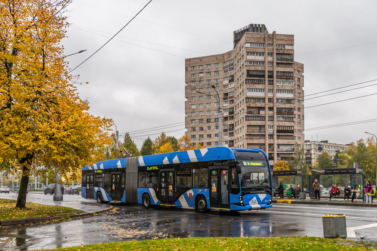 Санкт-Петербург, ВМЗ-6215.01 «Премьер» № 5111