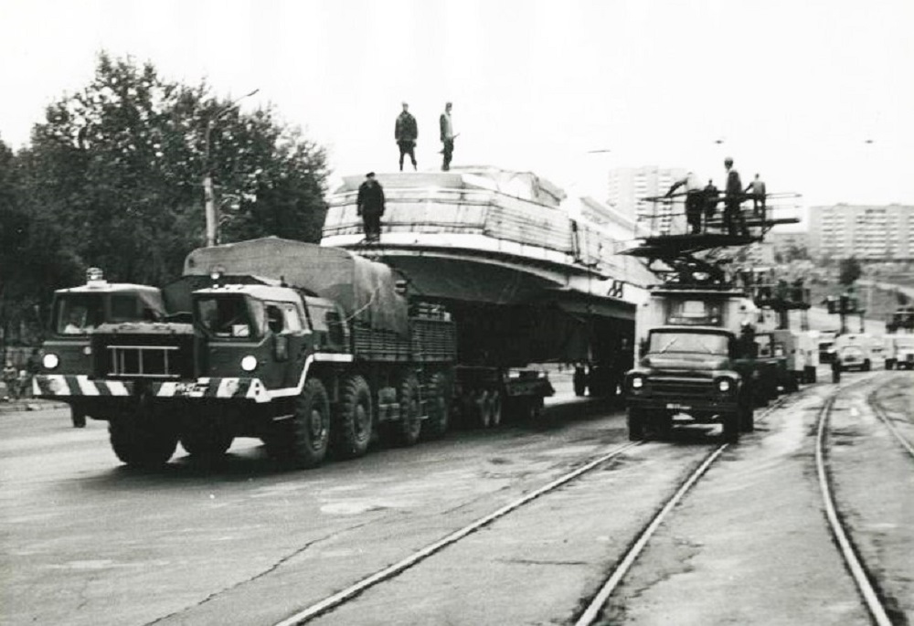 Ижау — Building and reconstruction; Ижау — Electric transit lines; Ижау — Old photos