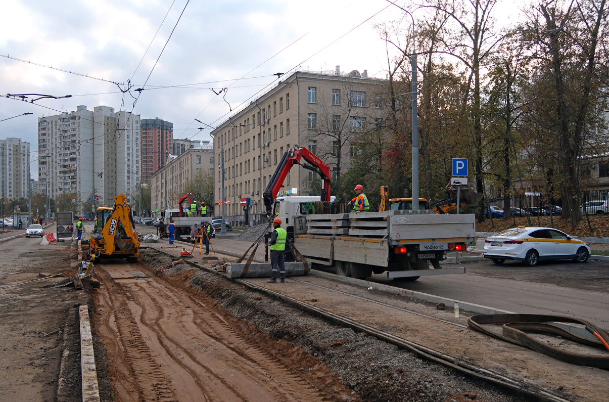 Moskva — Construction and repairs