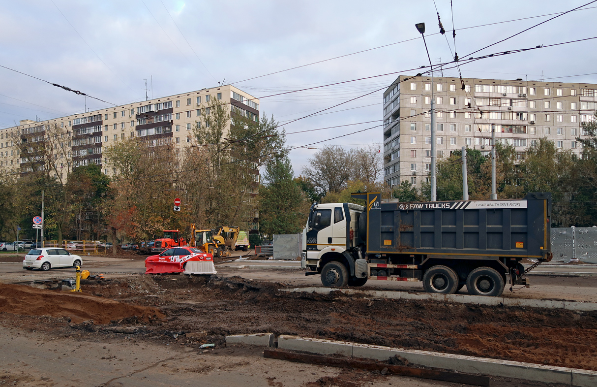 Moskva — Construction and repairs