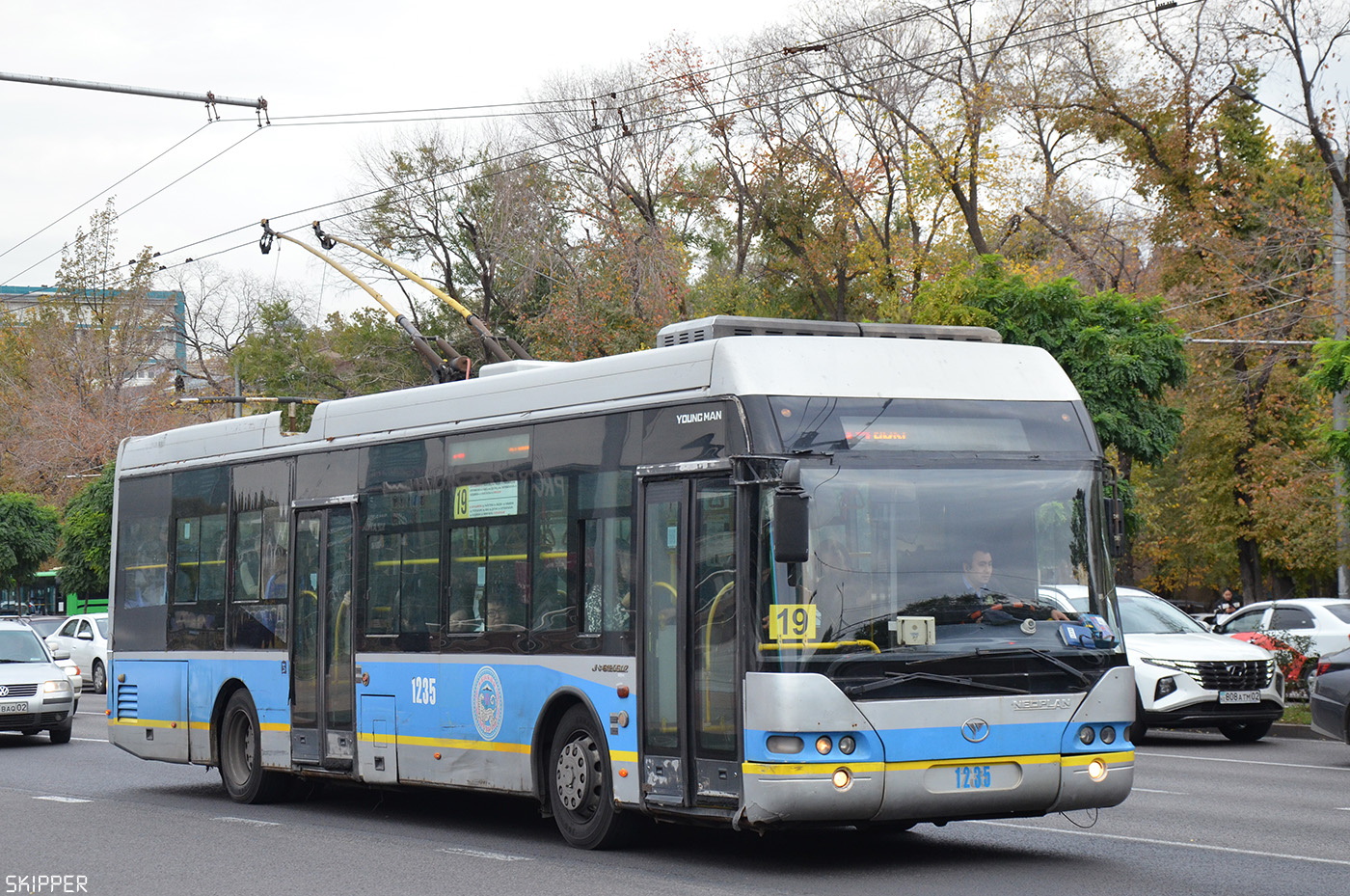 ალმათი, YoungMan JNP6120GDZ (Neoplan Kazakhstan) № 1235
