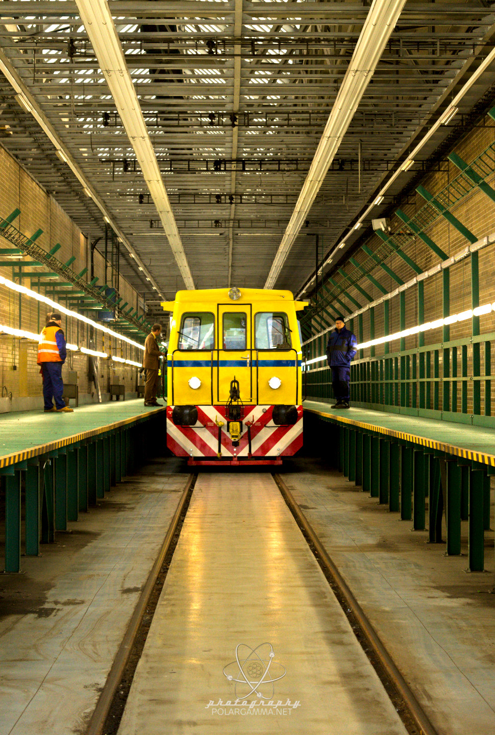 Прага, Тепловоз № T4 (703 614-8) Прага, Тепловоз № T4 (703 614-8)