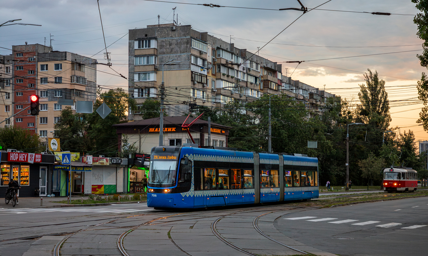 Киев, PESA 71-414К-2 (Fokstrot) № 706