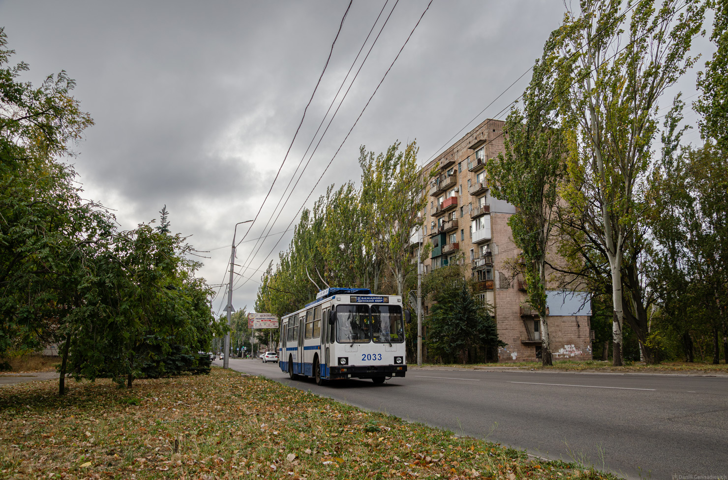 Макеевка, YMZ T2 № 2033