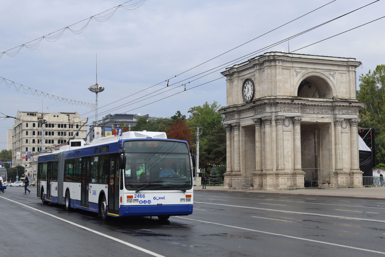 基希訥烏, Van Hool AG 300T # 2466; 基希訥烏 — Miscellaneous photos