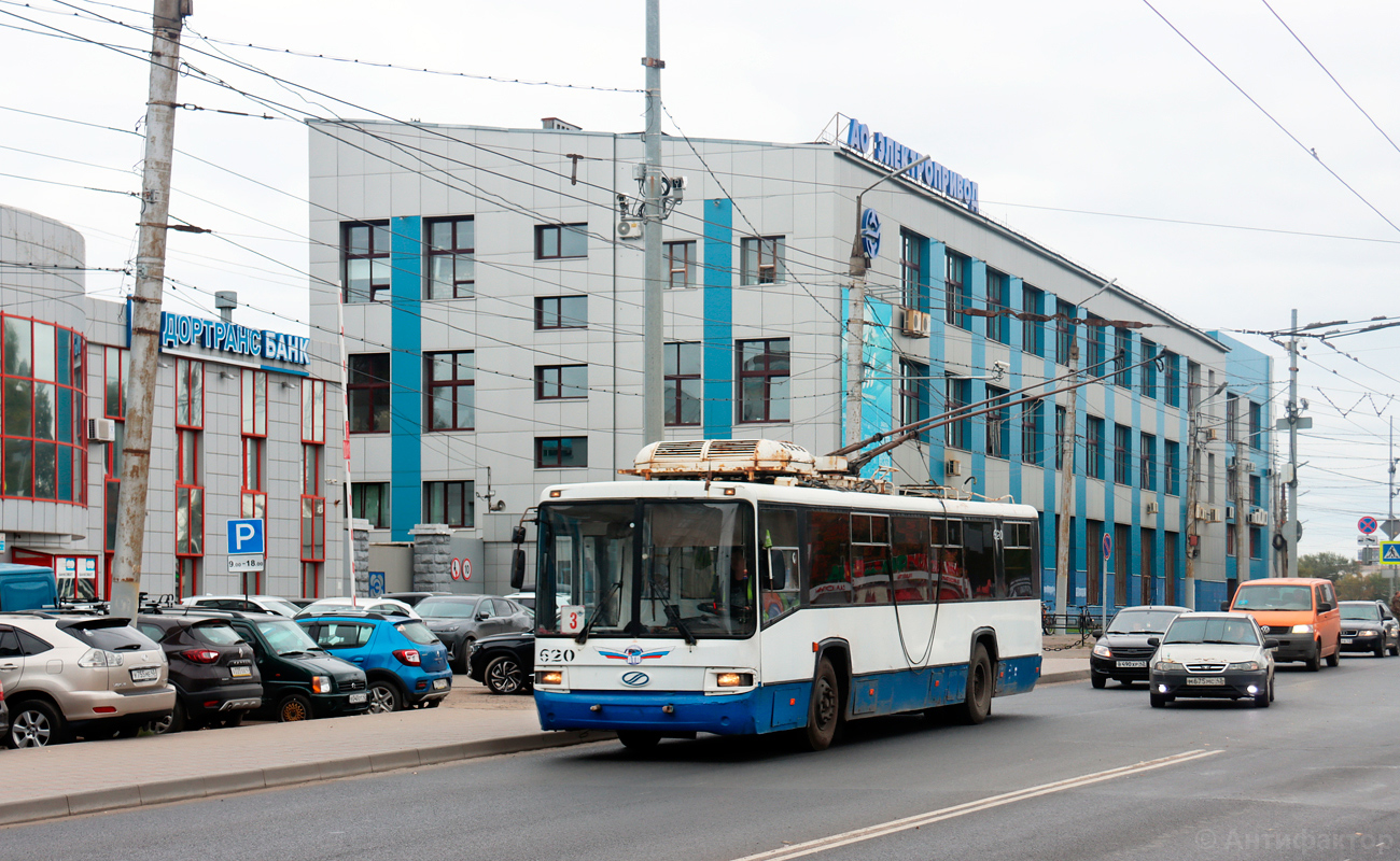 Киров, БТЗ-52768Р № 620