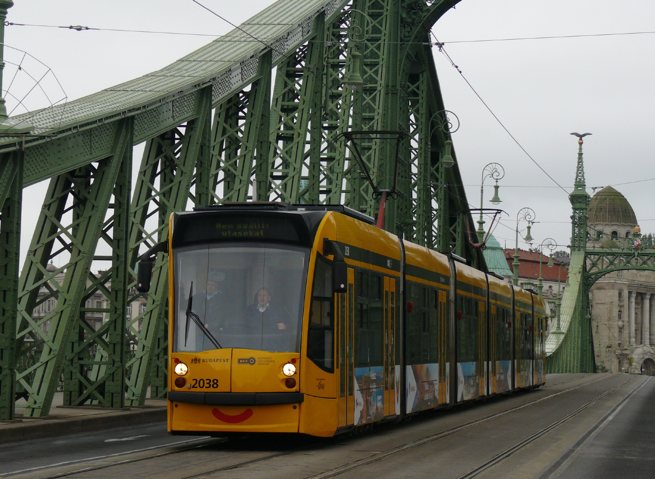 Будапешт, Siemens Combino Supra NF12B № 2038