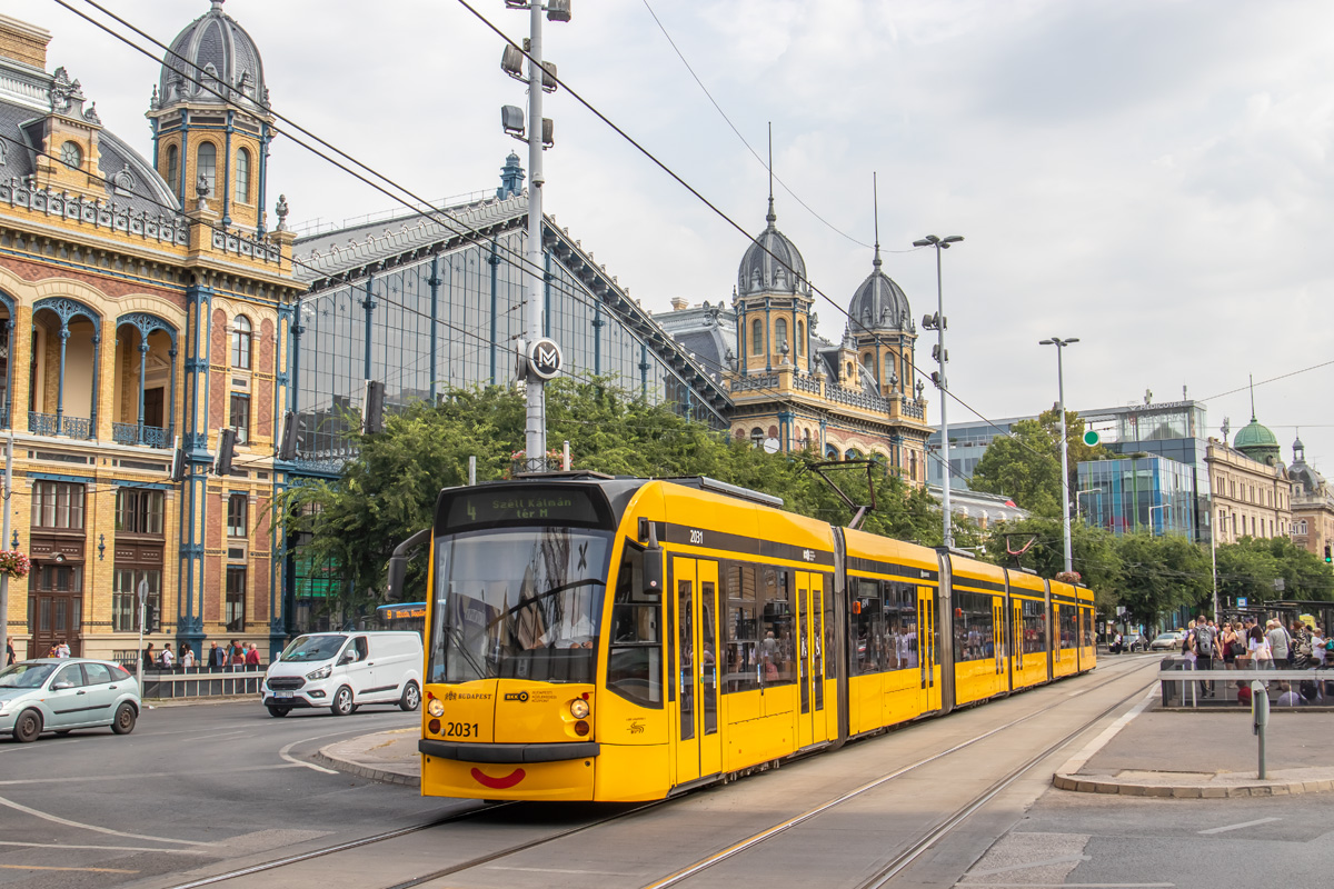 Будапешт, Siemens Combino Supra NF12B № 2031