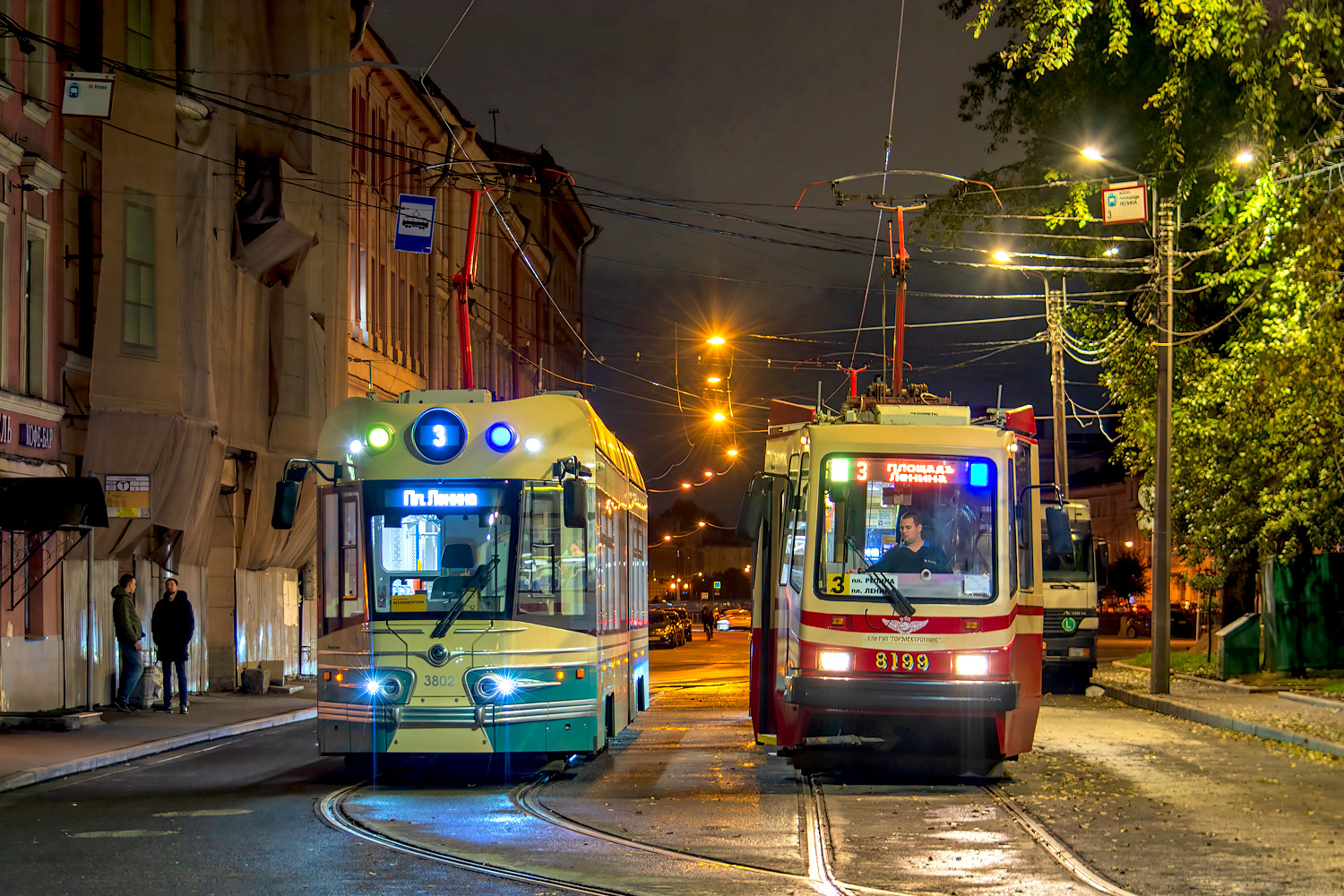 Санкт-Петербург, 71-421Р-01 «Довлатов» № 3802; Санкт-Петербург, ЛВС-86М2 № 8199