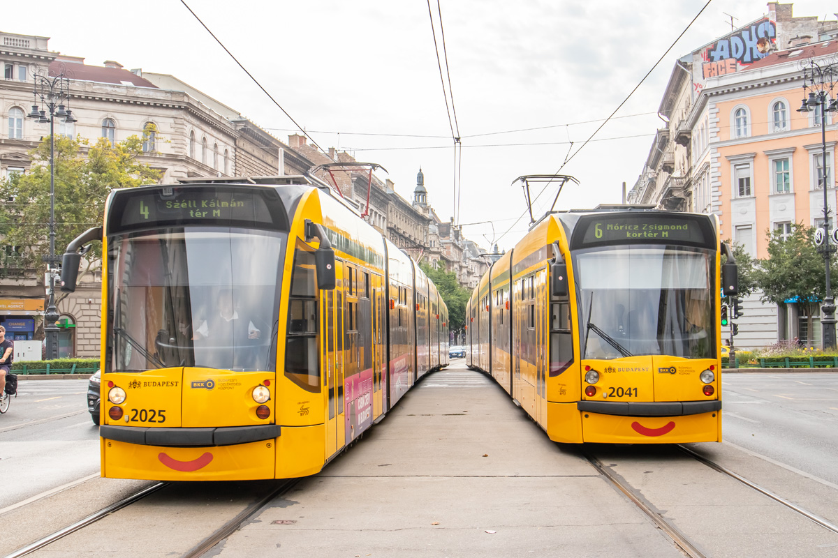 Будапешт, Siemens Combino Supra NF12B № 2025; Будапешт, Siemens Combino Supra NF12B № 2041