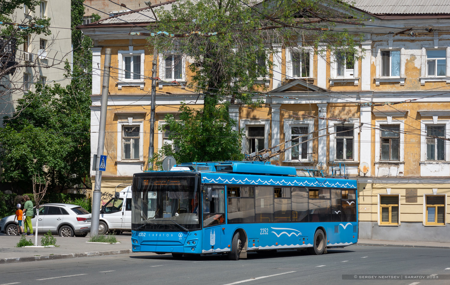 Саратов, СВАРЗ-МАЗ-6275 № 2352