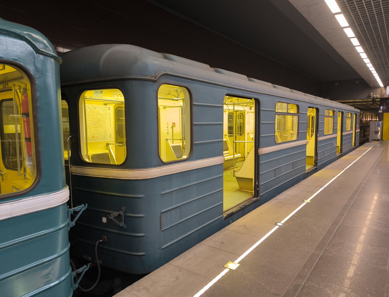 Москва, 81-717.5М (МВМ) № 0345