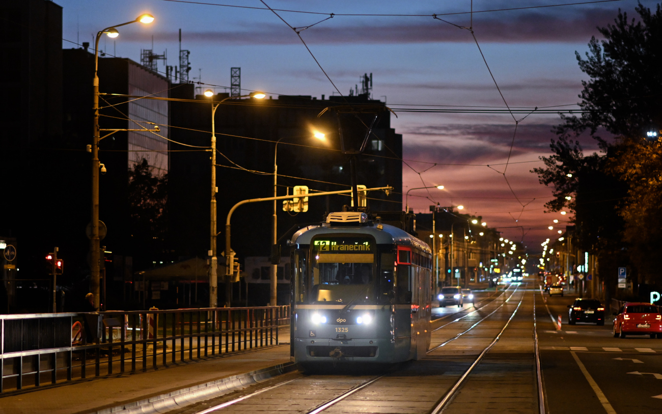 Ostrava, Vario LFR.E — 1325