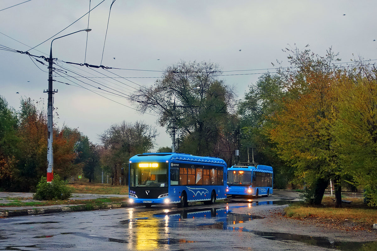 Энгельс, Volgabus-5270.E0 № М 218 ВО 164
