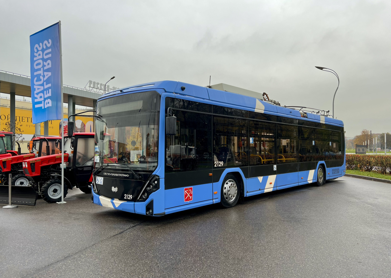 Санкт-Петербург, БКМ 32100D «Ольгерд» № 2129; Санкт-Петербург — Выставка белорусской техники на Дни Минска 2024