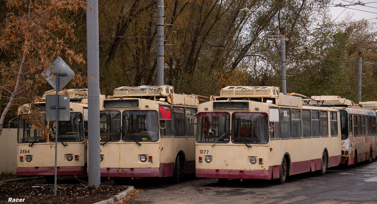 Челябинск, ЗиУ-682В-012 [В0А] № 1077