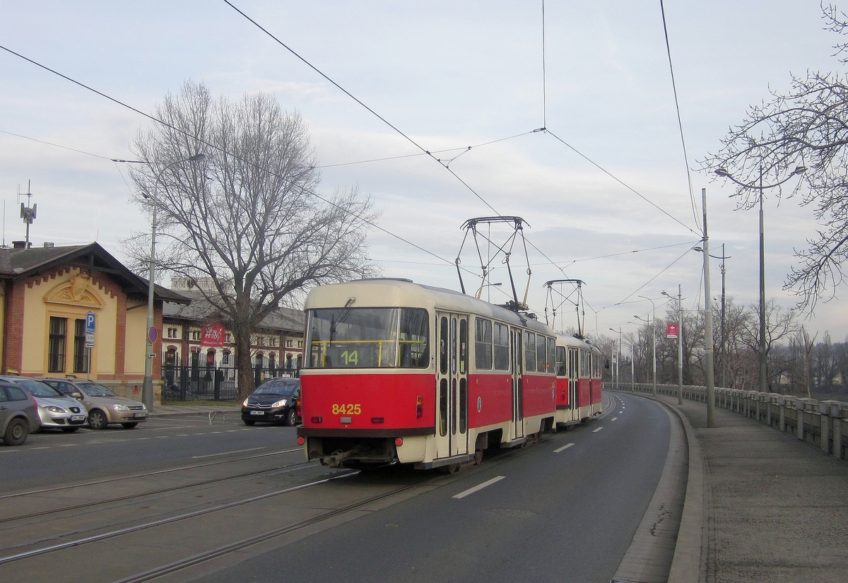 Прага, Tatra T3R.P № 8425