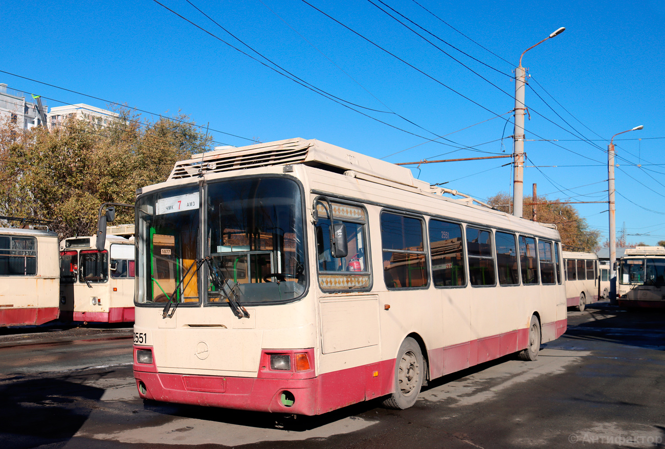 Челябинск, ЛиАЗ-5280 (ВЗТМ) № 2551