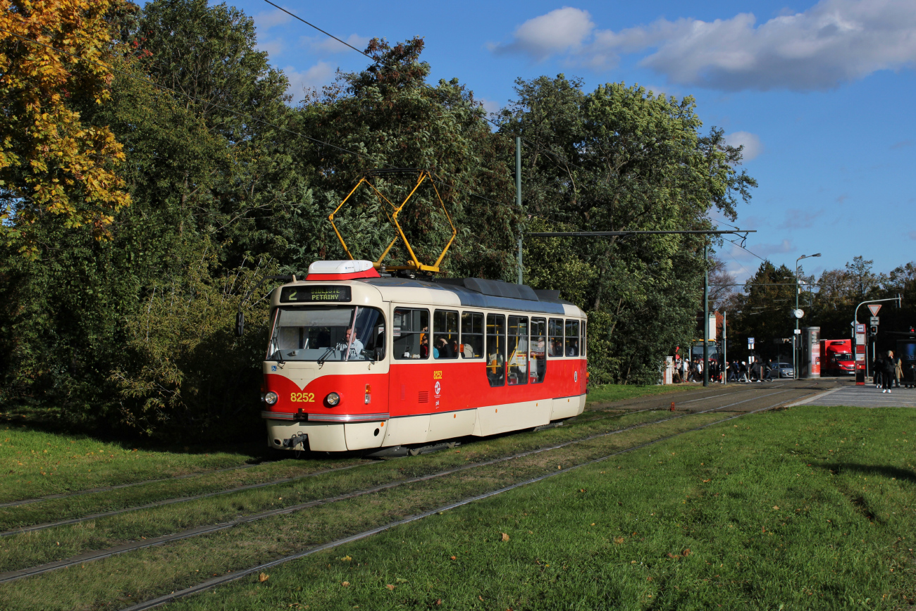 Прага, Tatra T3R.PLF № 8252