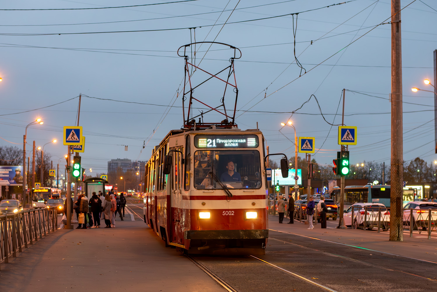 Saint-Petersburg, LVS-86K № 5002