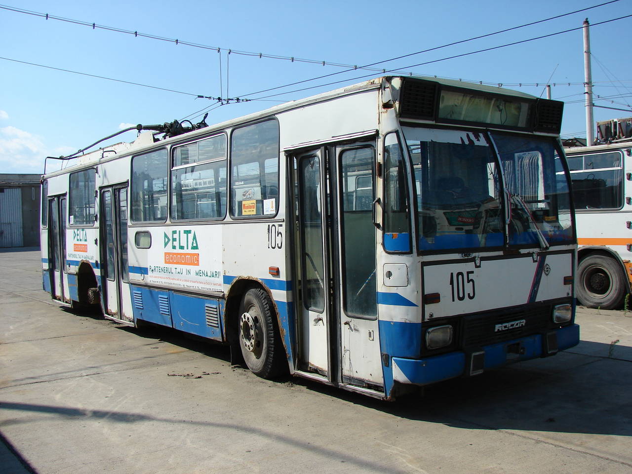 Пьятра-Нямц, ROCAR 212E № 105