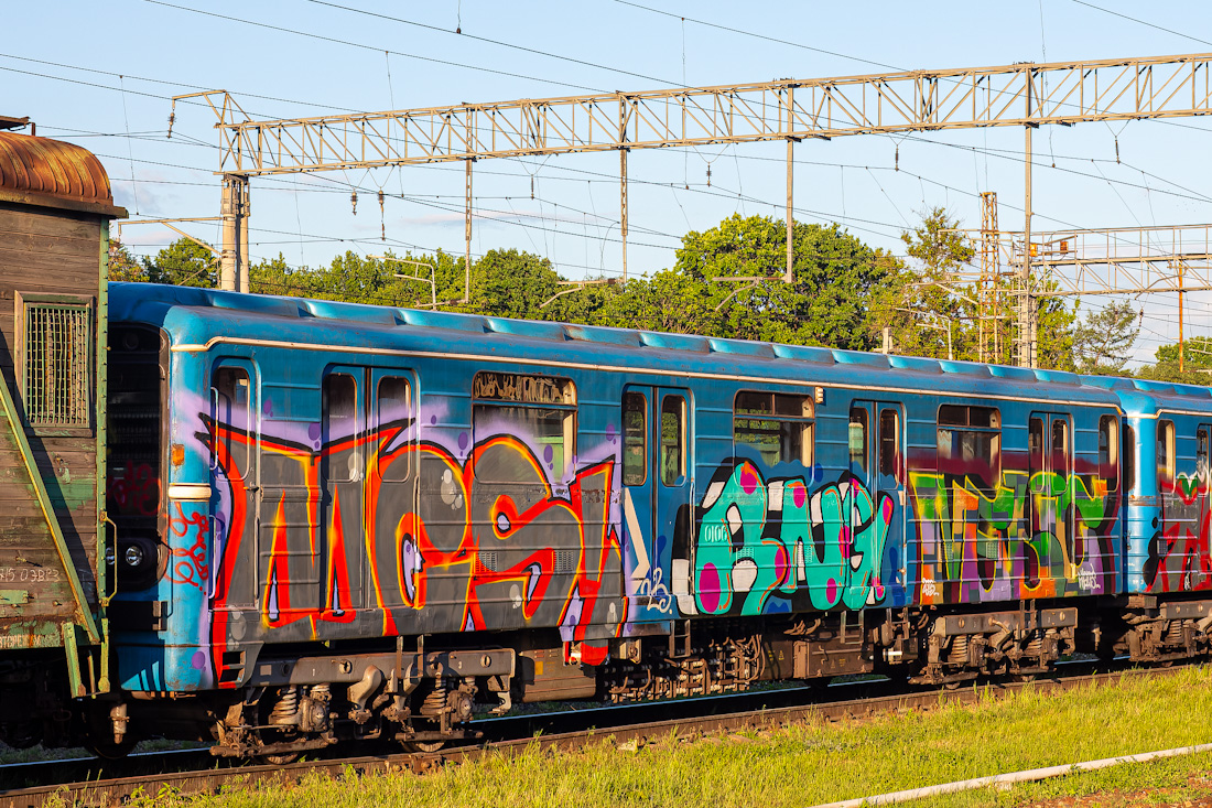 Samara, 81-717 (MMZ) Nr. 0106; Samara — Transportation of subway cars by railway