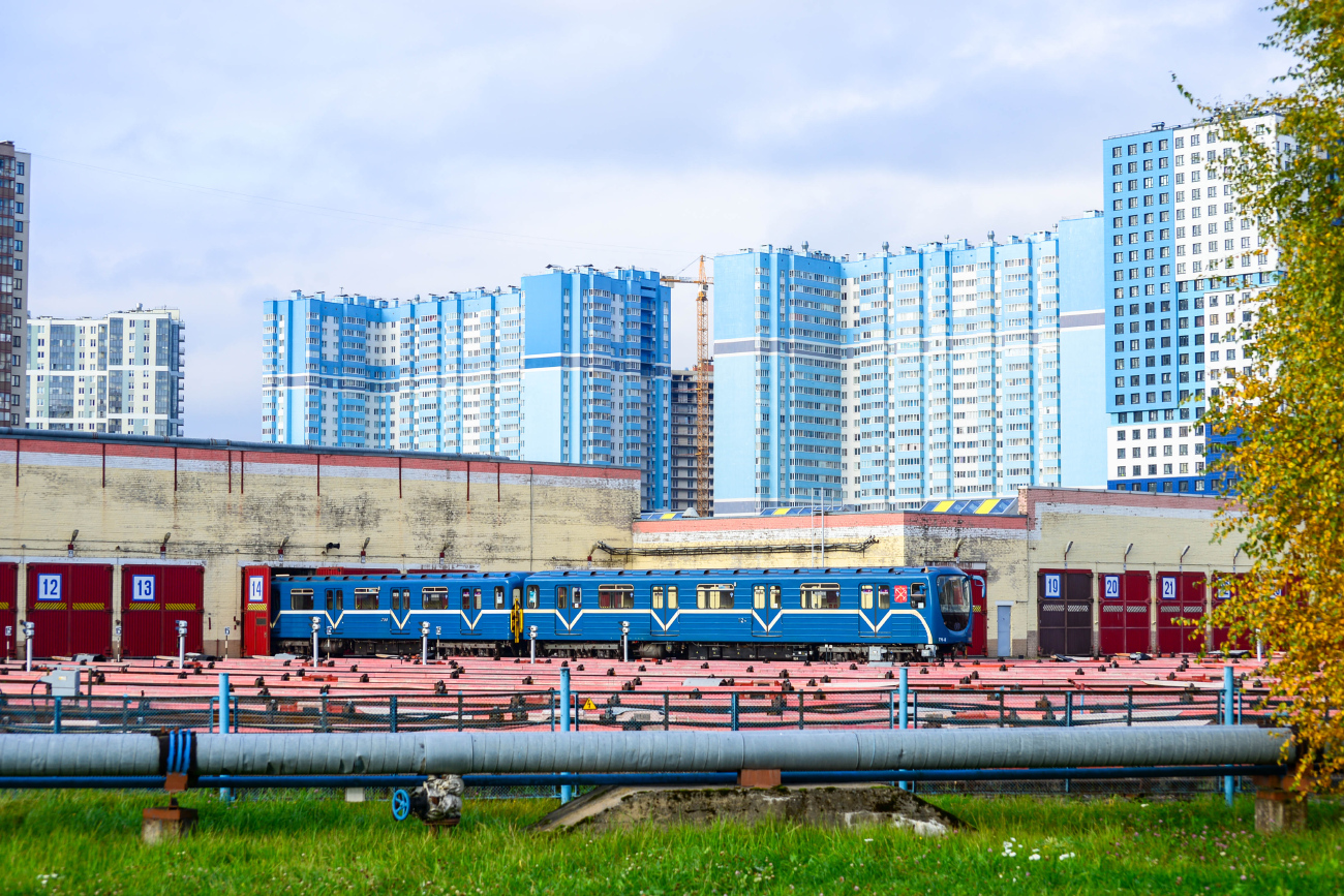 სანქტ-პეტერბურგი, 81-717.5P № 1124
