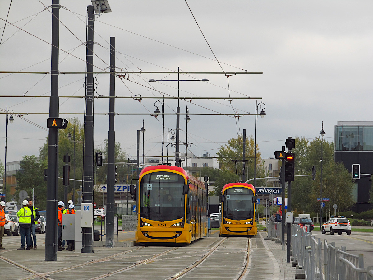 Варшава, Hyundai Rotem 140N № 4251