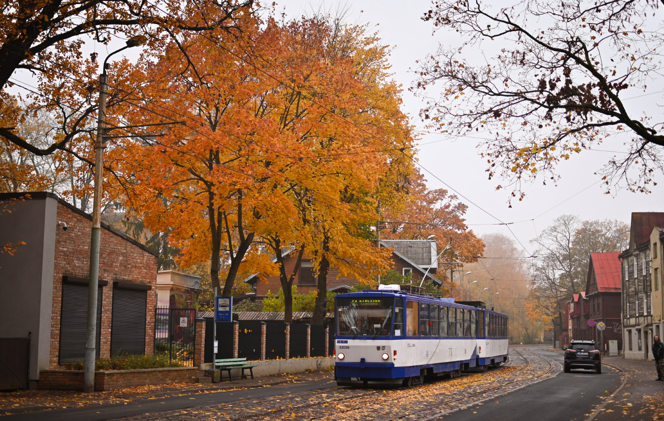 Riga, Tatra T6B5SU č. 32036